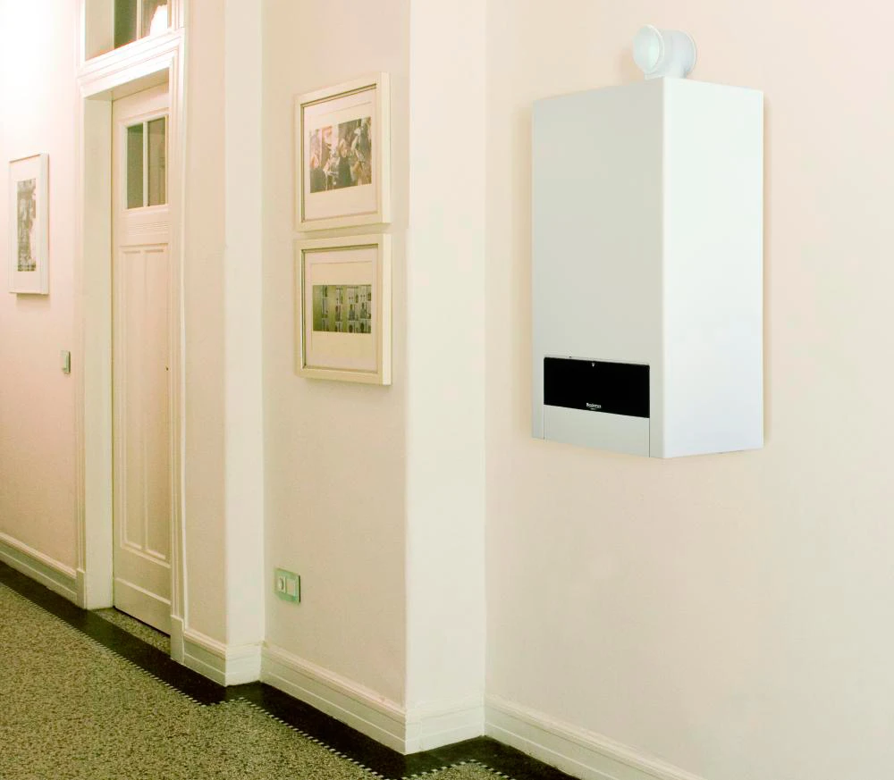 Настенный конвекционный газовый котел Buderus Logamax U052-24