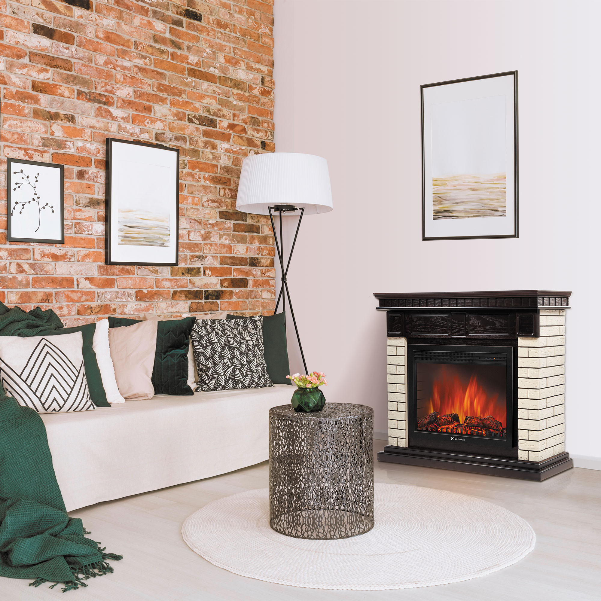 Каминокомплект Electrolux EFP/P- 2520LS с порталом Bricks 25 (камень бежевый, шпон темный дуб)