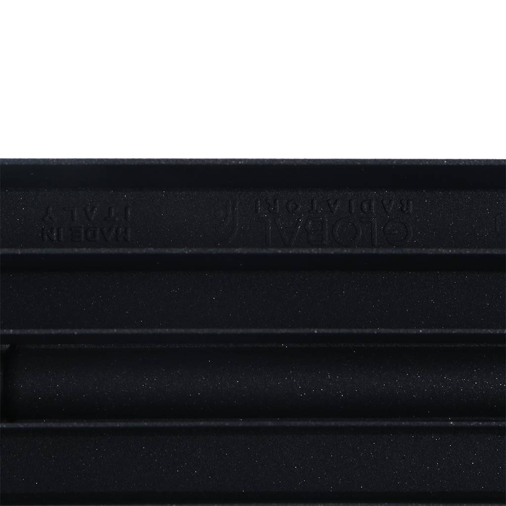 Радиатор биметаллический Global STYLE PLUS 500 x 4 секций (Черный)