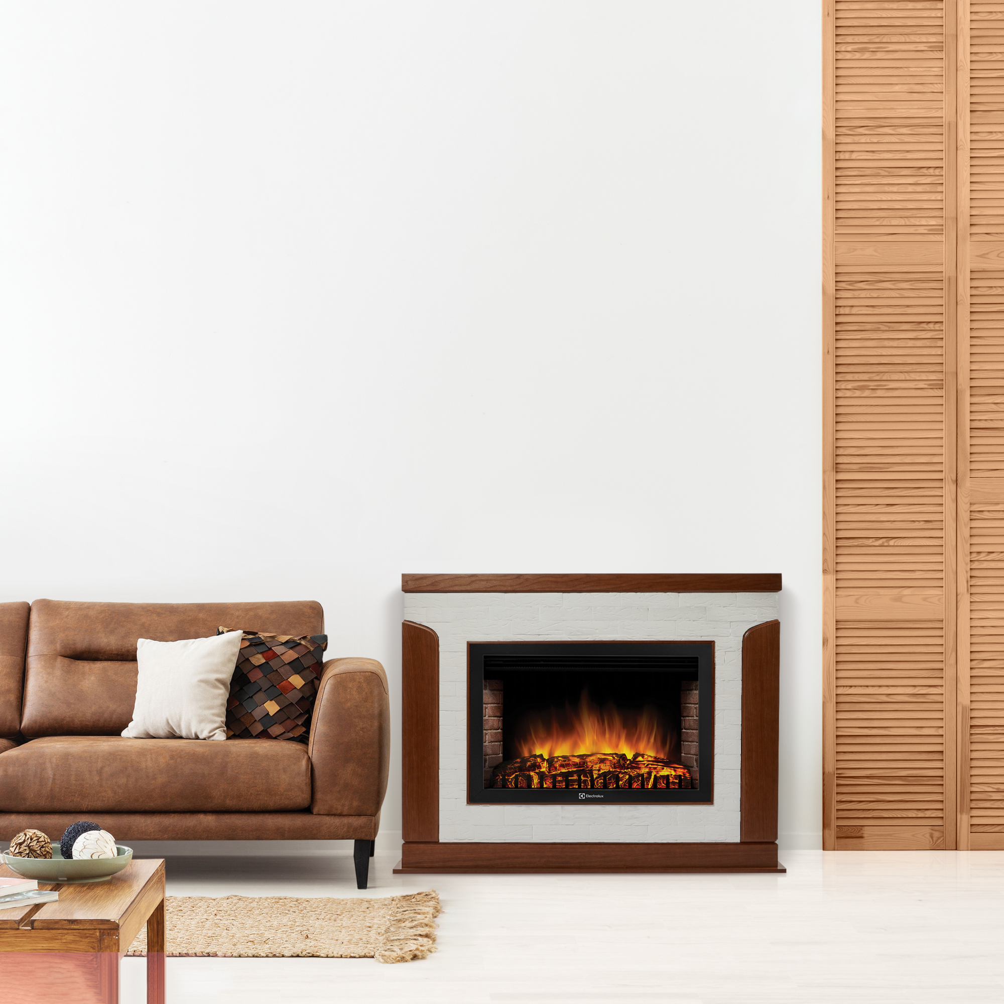 Каминокомплект Electrolux EFP/P-3020LS с порталом Prestigio 30 (камень белый, шпон дуб)